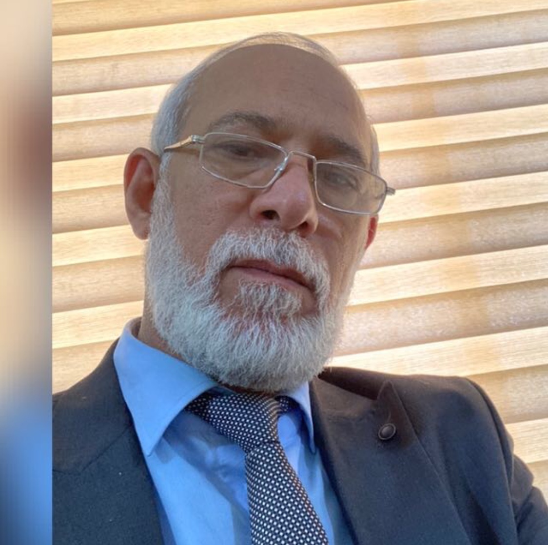 الدكتور عبد الستار المذخور الدكتور عبد الستار المذخور