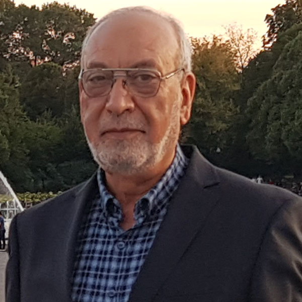 الدكتور محمود مال الله عبو