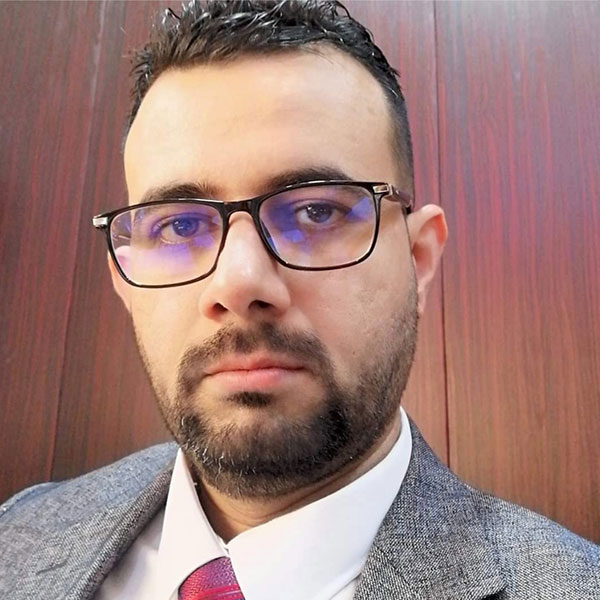 الدكتور نعمان عبد الرزاق الملاح الدكتور نعمان عبد الرزاق الملاح